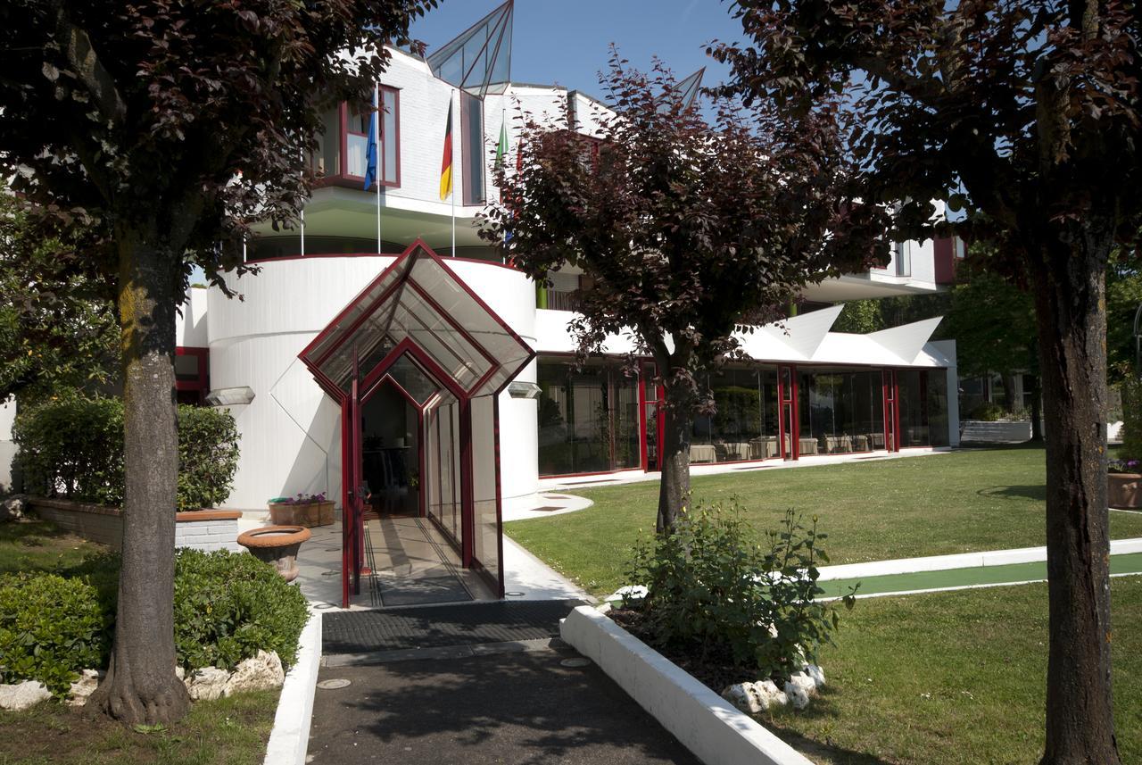 Albergo Ristorante Da Domenico 몬테 산 사비노 외부 사진